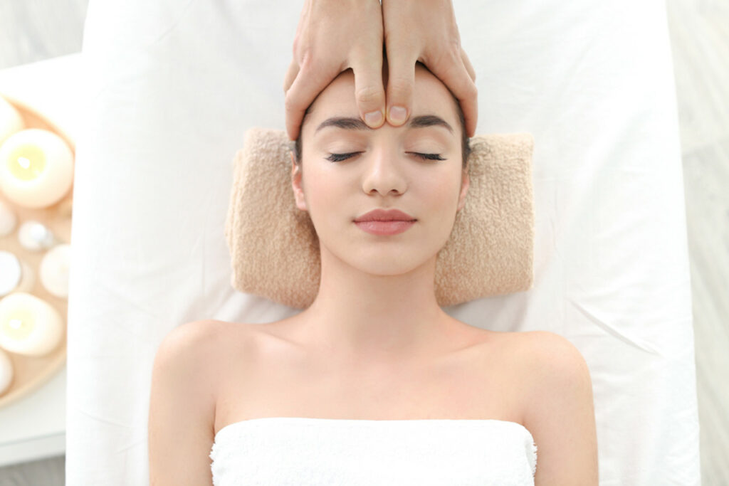 Major Benefits of Esthetician Services