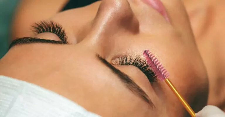 Eyelash & Brow Technicians Image