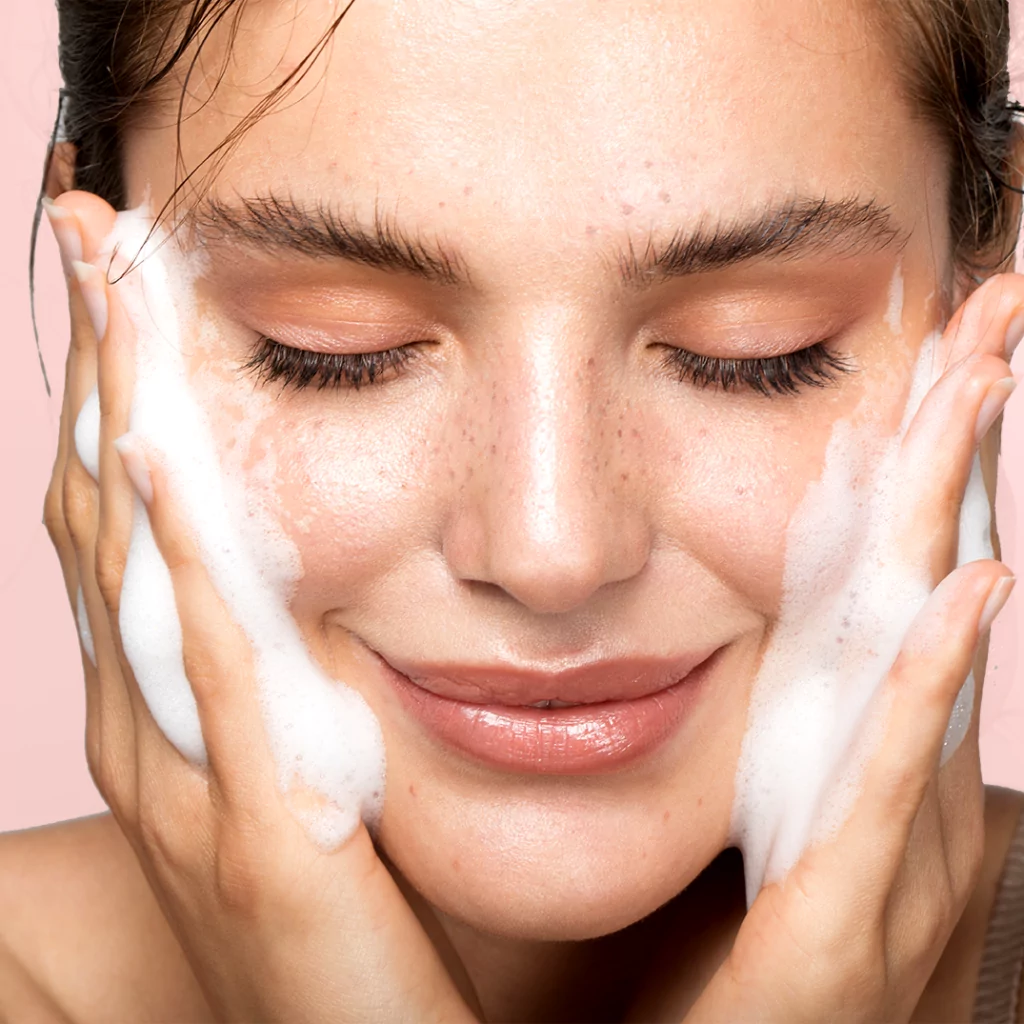 DIY vs. Professional Esthetician Services What’s the Difference